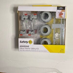 Safety 1st Adhesive Decor Home Safety Kit 24 Pieces